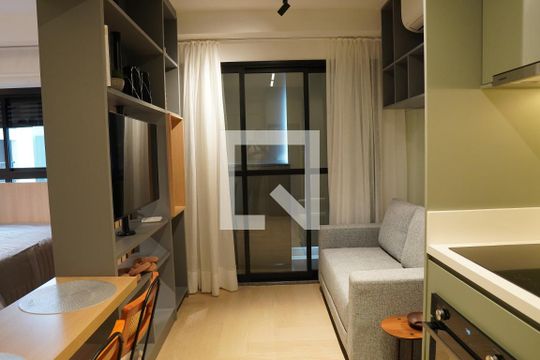 Kitnet/Studio à venda com 1 quarto, 30m² em Pinheiros, São Paulo