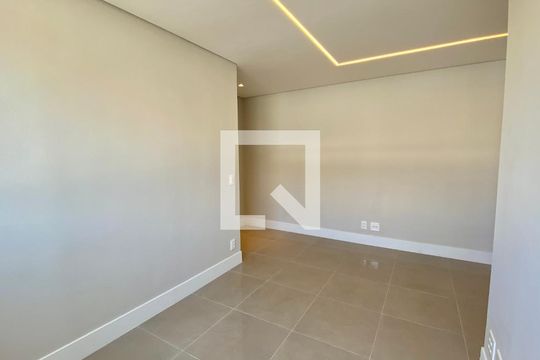 Sala de apartamento para alugar com 1 quarto, 46m² em Buritis, Belo Horizonte