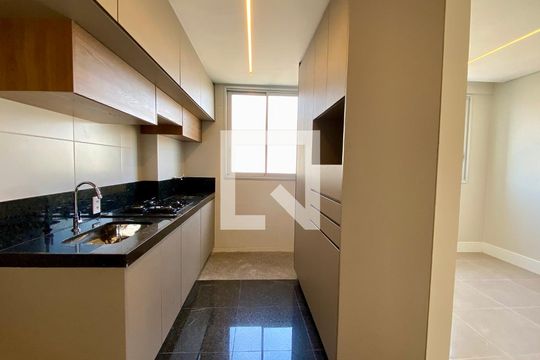 Cozinha de apartamento para alugar com 1 quarto, 46m² em Buritis, Belo Horizonte