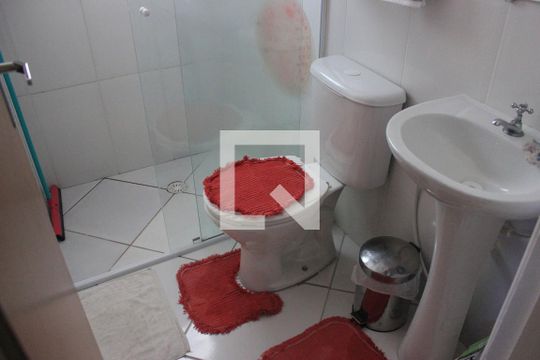 Banheiro de apartamento à venda com 2 quartos, 44m² em Jardim São Luis, Guarulhos