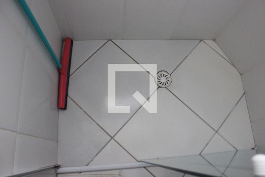 Banheiro de apartamento à venda com 2 quartos, 44m² em Jardim São Luis, Guarulhos
