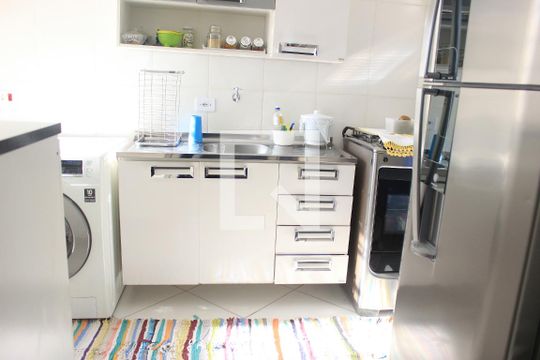Cozinha de apartamento à venda com 2 quartos, 44m² em Jardim São Luis, Guarulhos