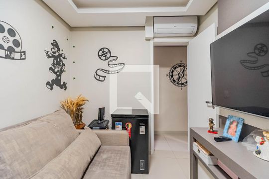 Quarto 3 de apartamento à venda com 3 quartos, 69m² em Teresópolis, Porto Alegre