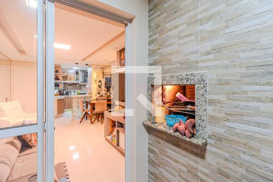 Churrasqueira de apartamento à venda com 3 quartos, 69m² em Teresópolis, Porto Alegre