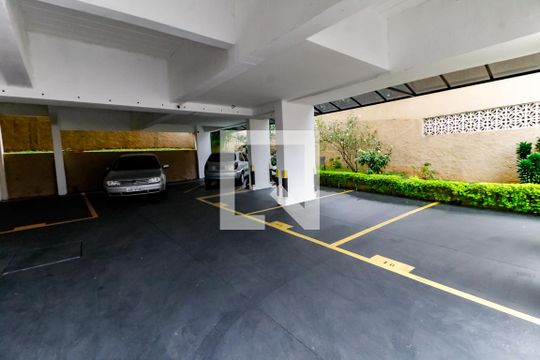 Garagem de apartamento à venda com 2 quartos, 55m² em Jardim Irapua, Taboão da Serra