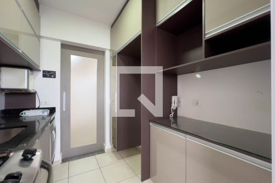Cozinha de apartamento à venda com 3 quartos, 82m² em Bosque da Saúde, São Paulo