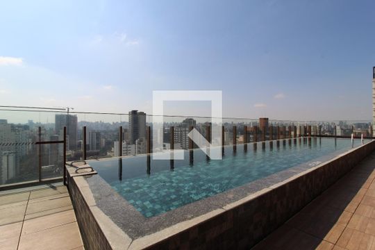 Área Comum - Piscina de kitnet/studio para alugar com 1 quarto, 29m² em Vila Nova Conceição, São Paulo