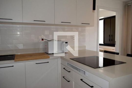 Cozinha de apartamento à venda com 2 quartos, 72m² em Jardim Paulista, São Paulo