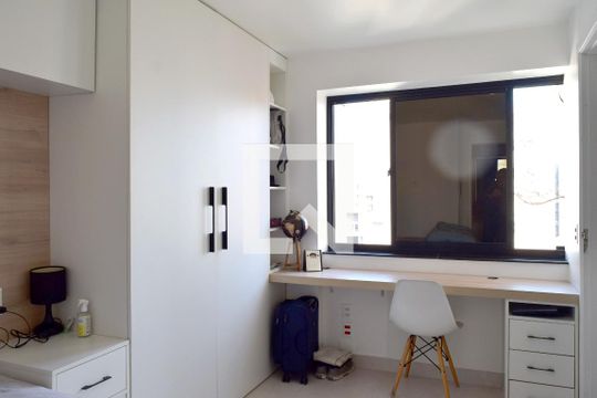 Suíte 1 de apartamento à venda com 2 quartos, 72m² em Jardim Paulista, São Paulo