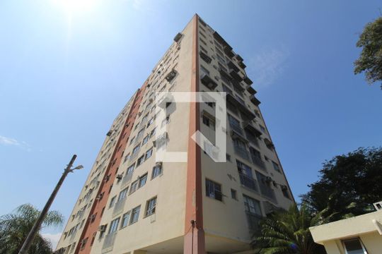 Fachada de apartamento para alugar com 2 quartos, 54m² em Pechincha, Rio de Janeiro