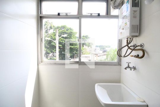 Área de serviço de apartamento para alugar com 2 quartos, 54m² em Pechincha, Rio de Janeiro