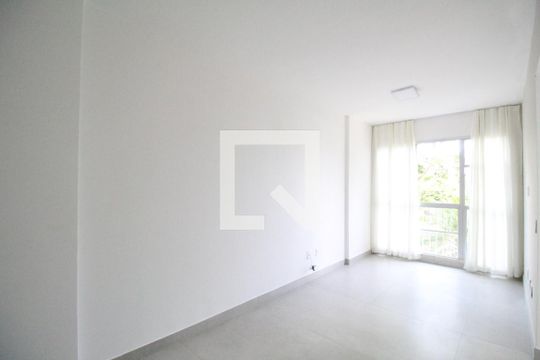 Sala de apartamento à venda com 2 quartos, 54m² em Pechincha, Rio de Janeiro