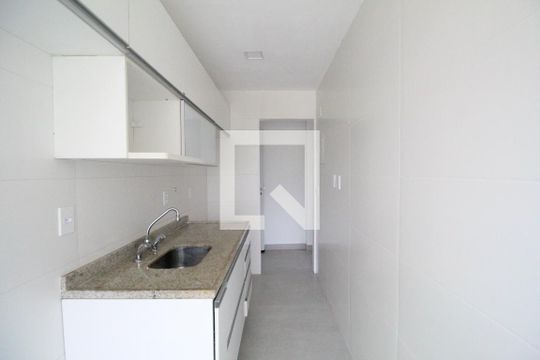Cozinha de apartamento para alugar com 2 quartos, 54m² em Pechincha, Rio de Janeiro