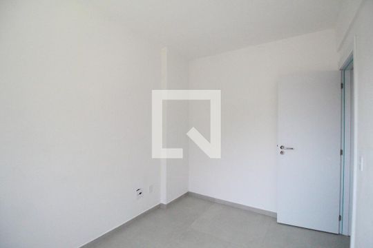 Quarto 1 de apartamento para alugar com 2 quartos, 54m² em Pechincha, Rio de Janeiro