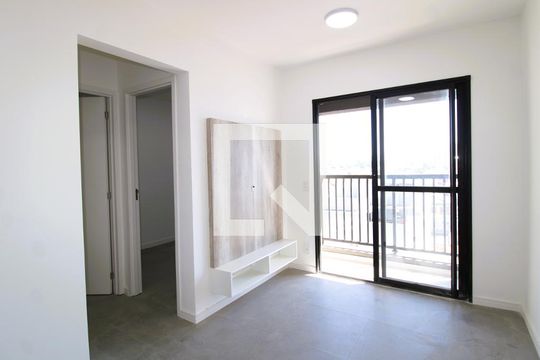 Apartamento para alugar com 2 quartos, 38m² em Vila Mazzei, São Paulo
