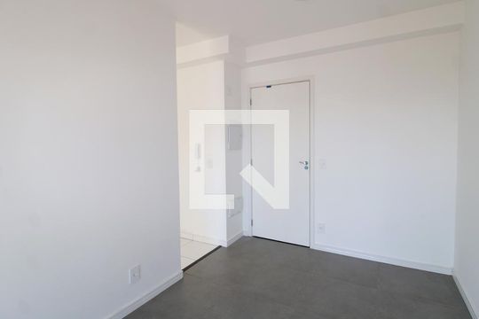 Sala de apartamento para alugar com 2 quartos, 38m² em Vila Mazzei, São Paulo