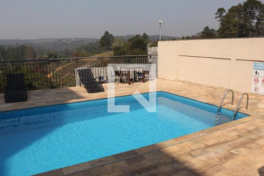 Área comum de apartamento para alugar com 3 quartos, 55m² em Jardim Ísis, Cotia