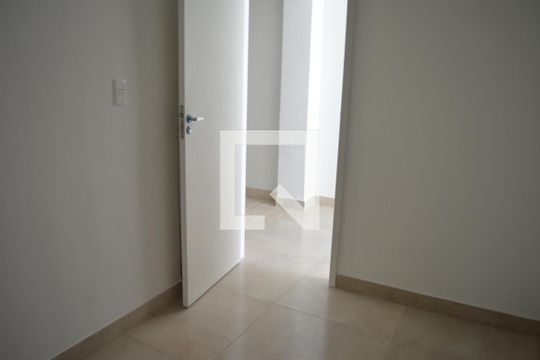 Quarto 1 de apartamento à venda com 2 quartos, 55m² em Europa, Contagem
