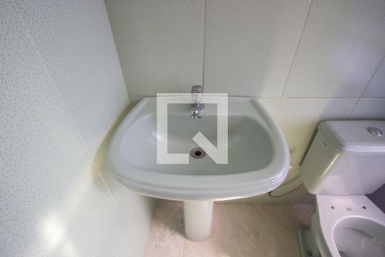 Banheiro de apartamento à venda com 2 quartos, 55m² em Limoeiro, São Paulo