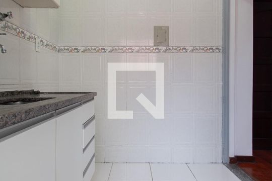 Cozinha de apartamento para alugar com 3 quartos, 54m² em Serra Verde (venda Nova), Belo Horizonte