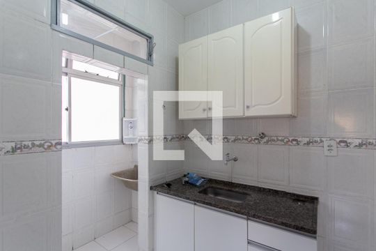 Cozinha de apartamento para alugar com 3 quartos, 54m² em Serra Verde (venda Nova), Belo Horizonte