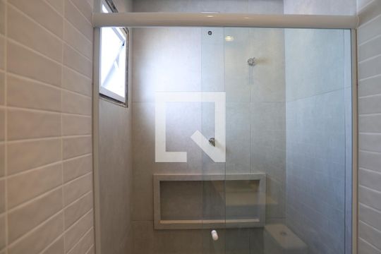 Banheiro da Suíte 2 de casa para alugar com 2 quartos, 125m² em Mirandópolis, São Paulo