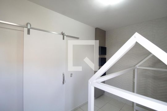 Quarto 1 de casa para alugar com 2 quartos, 70m² em Jardim Holanda, Uberlândia