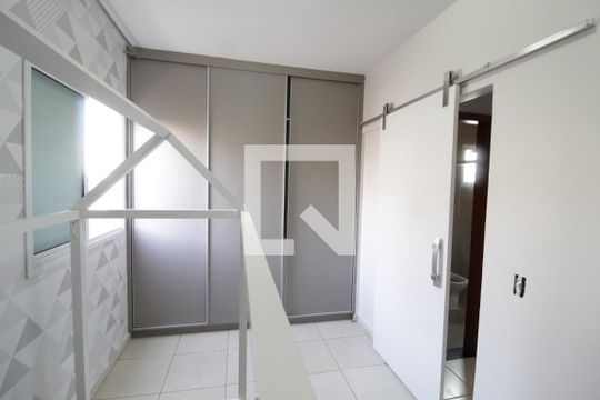Quarto 1 de casa para alugar com 2 quartos, 70m² em Jardim Holanda, Uberlândia