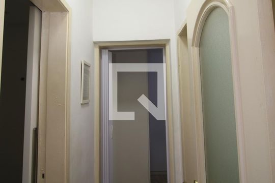 Corredor de apartamento à venda com 2 quartos, 86m² em Penha, Rio de Janeiro