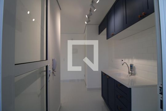 Cozinha de apartamento à venda com 2 quartos, 40m² em Usina Piratininga, São Paulo