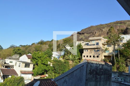 Vista do Quarto 1 de casa de condomínio para alugar com 5 quartos, 320m² em Jacarepaguá, Rio de Janeiro