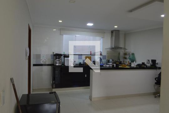 Cozinha  de casa de condomínio à venda com 5 quartos, 320m² em Jacarepaguá, Rio de Janeiro