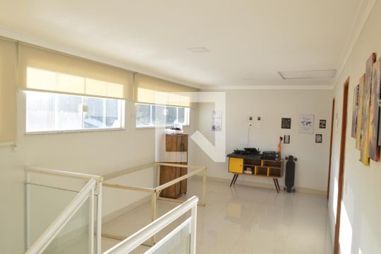 Sala 2 de casa de condomínio para alugar com 5 quartos, 320m² em Jacarepaguá, Rio de Janeiro