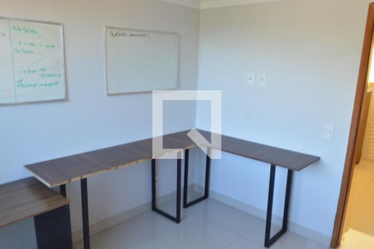 Quarto 1 de casa de condomínio para alugar com 5 quartos, 320m² em Jacarepaguá, Rio de Janeiro