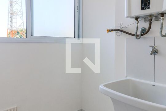 Área de Serviço de apartamento para alugar com 2 quartos, 64m² em Santo Amaro, São Paulo