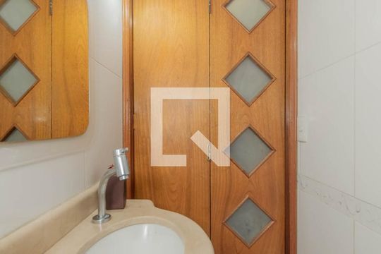 Lavabo de casa à venda com 4 quartos, 280m² em Saúde, São Paulo