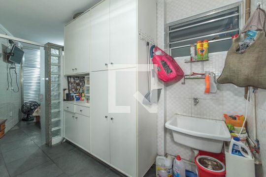 Despensa de casa à venda com 4 quartos, 280m² em Saúde, São Paulo