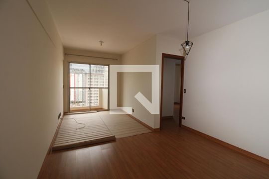 Sala de TV de apartamento para alugar com 2 quartos, 60m² em Vila Gomes Cardim, São Paulo