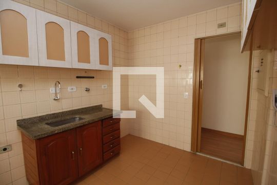 Cozinha de apartamento para alugar com 2 quartos, 60m² em Vila Gomes Cardim, São Paulo