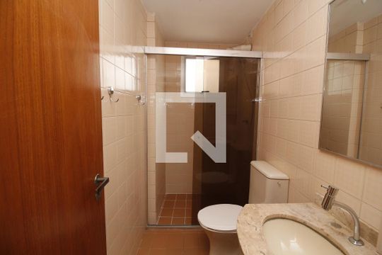 Banheiro de apartamento para alugar com 2 quartos, 60m² em Vila Gomes Cardim, São Paulo