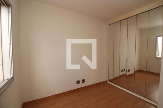 Quarto 2 de apartamento para alugar com 2 quartos, 60m² em Vila Gomes Cardim, São Paulo