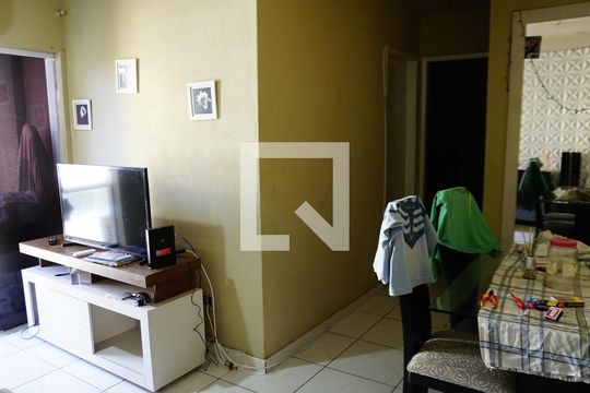 Sala de apartamento para alugar com 2 quartos, 60m² em Jacarepaguá, Rio de Janeiro