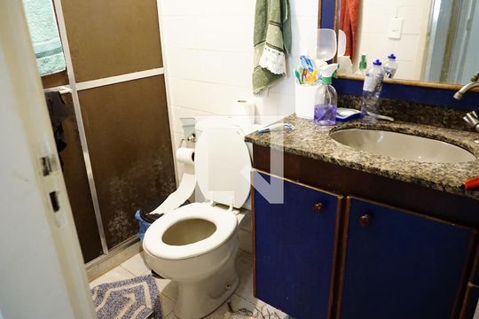 Banheiro Social de apartamento para alugar com 2 quartos, 60m² em Jacarepaguá, Rio de Janeiro