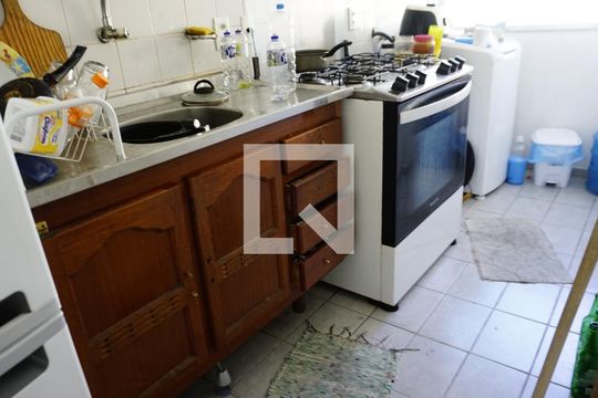 Cozinha de apartamento para alugar com 2 quartos, 60m² em Jacarepaguá, Rio de Janeiro