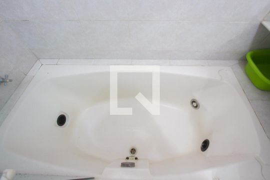Banheira de casa à venda com 4 quartos, 600m² em Jardim Petrópolis, São Paulo