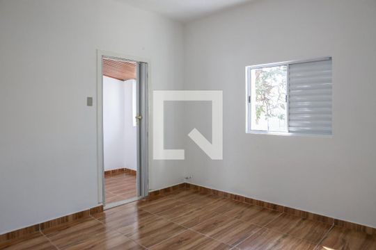 Quarto de casa para alugar com 2 quartos, 75m² em Vila Ipojuca, São Paulo