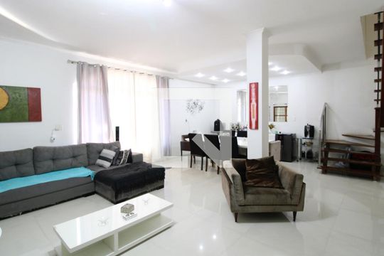 Sala de casa à venda com 4 quartos, 318m² em Vila Guilherme, São Paulo