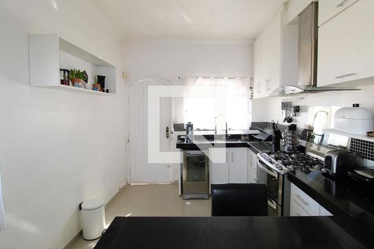 Cozinha de casa à venda com 4 quartos, 318m² em Vila Guilherme, São Paulo