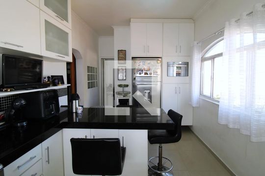 Cozinha de casa à venda com 4 quartos, 318m² em Vila Guilherme, São Paulo