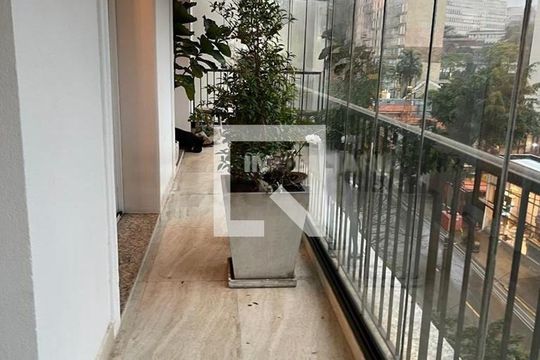 Apartamento à venda com 3 quartos, 225m² em Cerqueira César, São Paulo